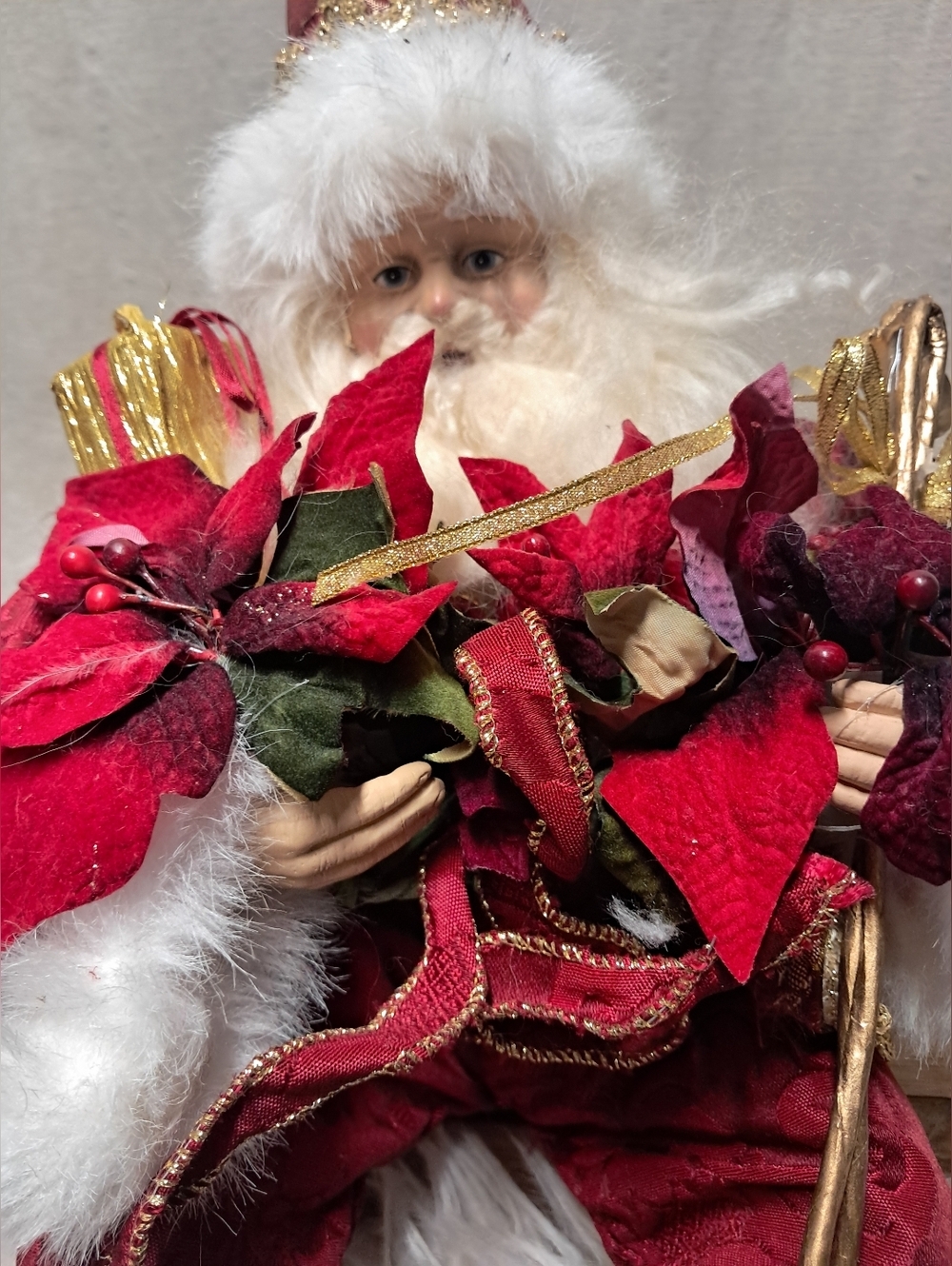 Old World Style Sitting Joker Santa Clause - Picture 2 of 7